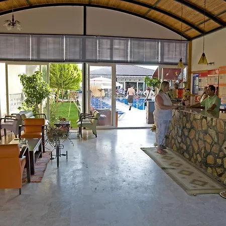 Sayanora Otel 4*