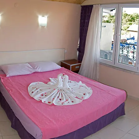Otel Sayanora 4*
