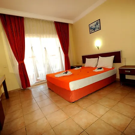 Otel Sayanora 4*