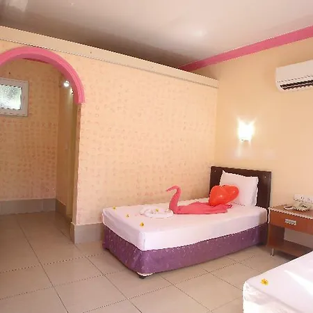 Sayanora Otel
